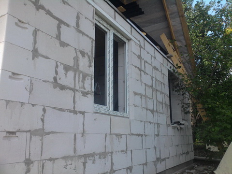 Установлены окна в доме из газобетона