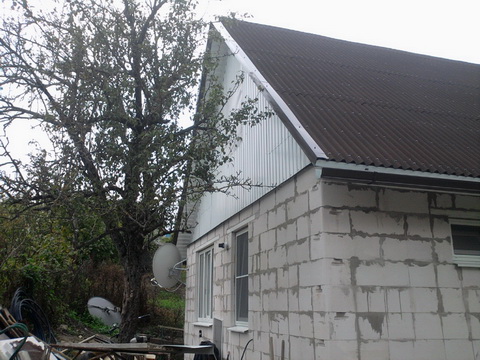 Обшивка крыши дома из газобетона