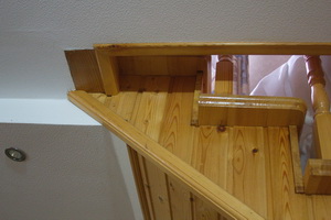 деревянная оббивка лестницы на второй этаж